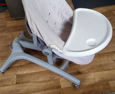 Chicco 4in1 with a tray and mattress
