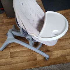 Chicco 4in1 with a tray and mattress