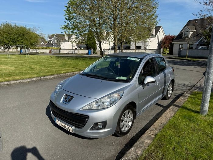 peugoet 207 1.4 16v 2012