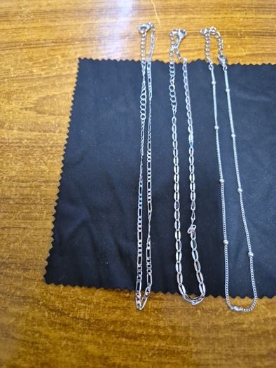 3 silver colour chains