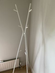 Tripod coat rack
