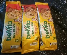 Belvita Duo crunch strawberry and yogurt