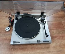 Pioneer PL-340 Turntable