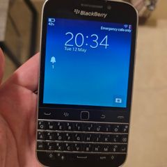 Blackberry Classic (Free Post)