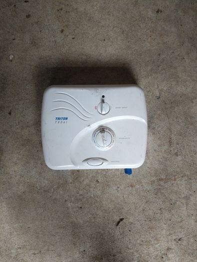 shower Triton t90si for parts