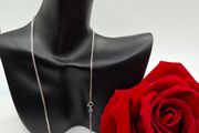 18 ct white gold necklace