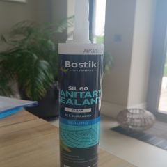 Brand new Bostik Silk 60 sanitary sealant clear 310ml