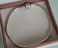 Pandora bracelet barrel clasp size 23cm very good condition fully hallmarked