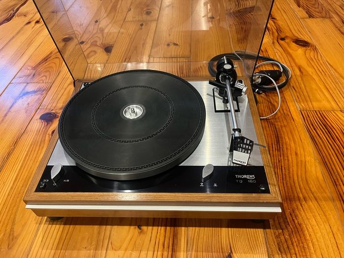 Thorens 160 Turntable