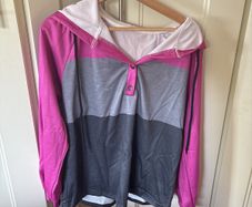 ladies hoodie (polyester) size 14