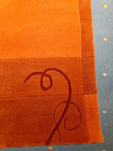 NEW  terracotta rug