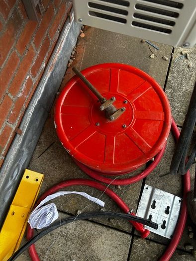 Fire hose reel