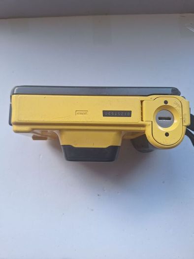 Minolta Weathermatic 35 DL Waterproof 35mm Film Camera Yellow