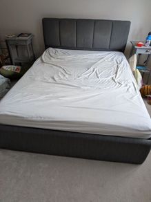 king sized bed