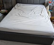 king sized bed