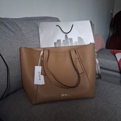 Ladies Guess Tote Handbag