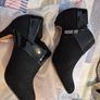 womens clothes shoes and bags Image 10