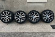 BMW X5 X6 20" Alloy wheels and Run flat Tyres