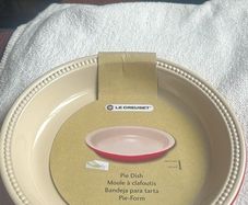 Le Creuset Pie Dish