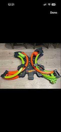hotwheels race track