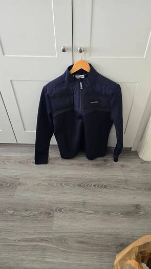 golf top Calvin Klein