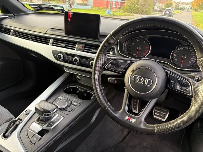 Audi A4 2.otdi 150 S T S Line