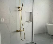 eliseo rain shower new still in box