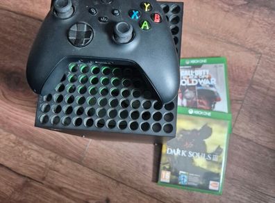 Xbox Series X console 1TB, includes controller, cables and 2 games