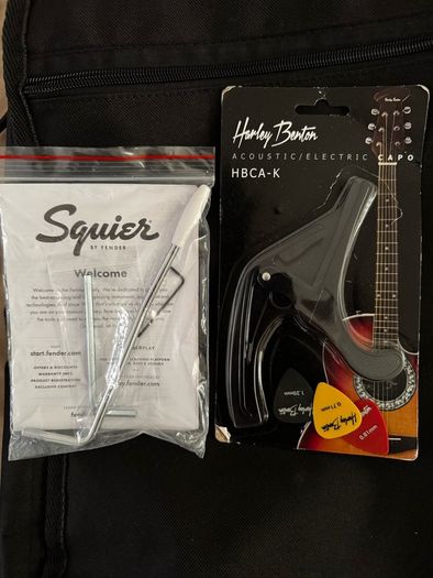 Mint condition: Squier Stratocaster Electric Guitar Starter Pack