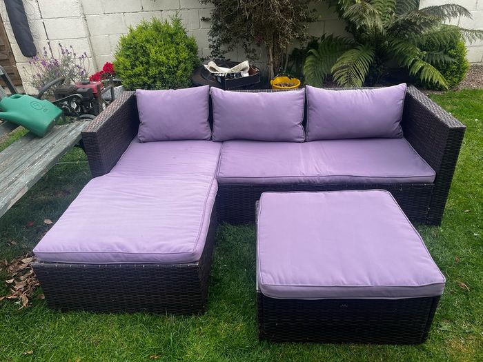 Rattan L shape garden lounge set with table