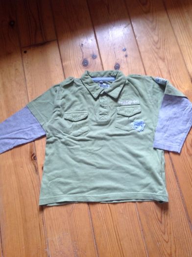 Age 3-4 Green & Grey Top