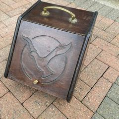 Vintage coal scuttle / purdonium