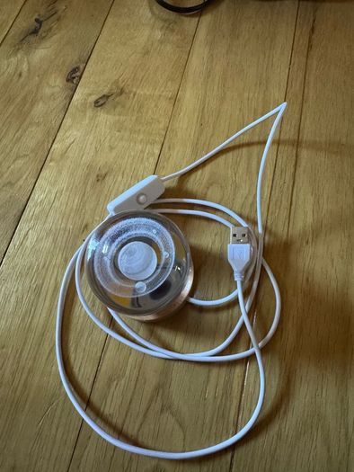 2 lamps