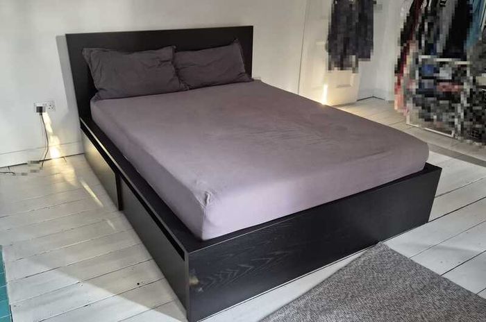 King Bed With 4 Storage Drawers and Mattress