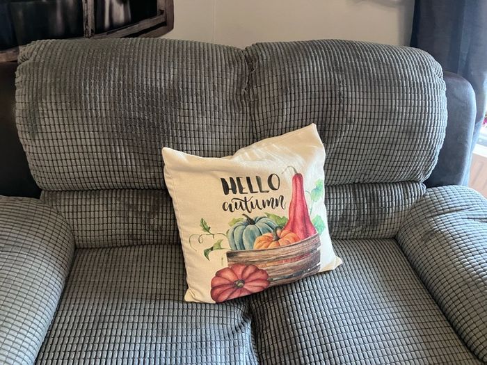 3 n 2 seater sofa