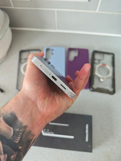 Samsung S25 Ultra + Cases