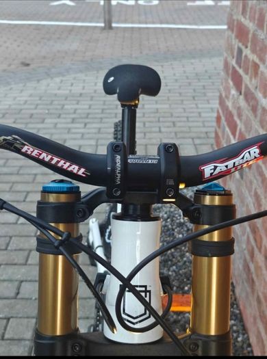 Commencal FRS 2025 200mm Downhill bike