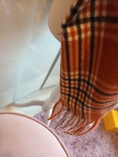 Plaid womens shawl/scarf