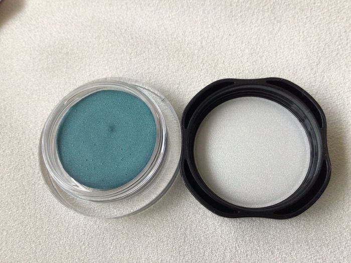 Brand New Shiseido Shimmering Cream Eye Color