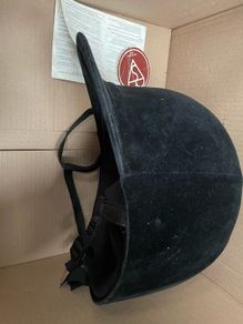 horse-riding helmet small adult