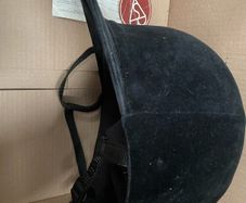 horse-riding helmet small adult
