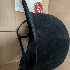 horse-riding helmet small adult