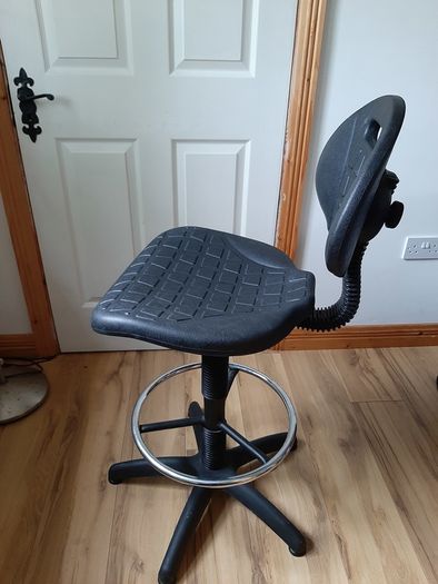 Laboratory/ bench chair