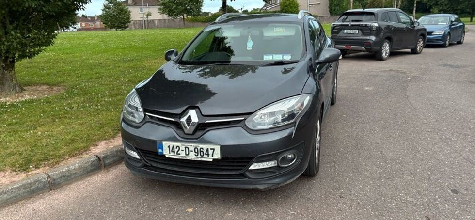142 Renault megane estate