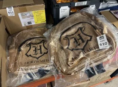2 Harry Potter Hogwarts schoolbags