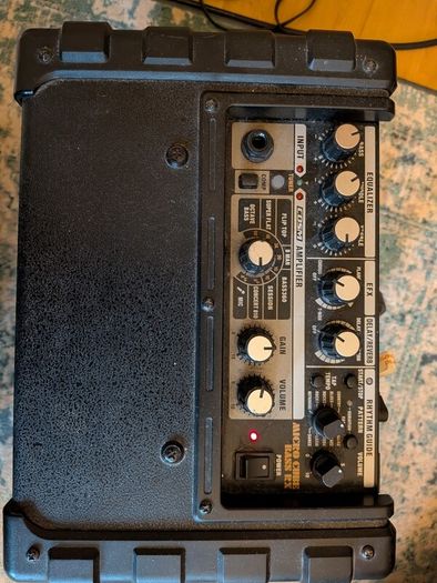 Roland Micro Cube Bass RX Ampllifier