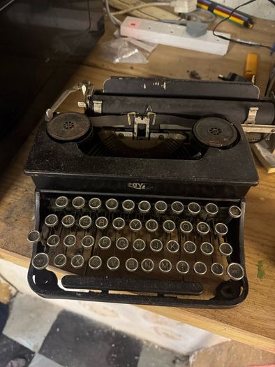 Royal Portable Typewriter 1930s Made in USA Working