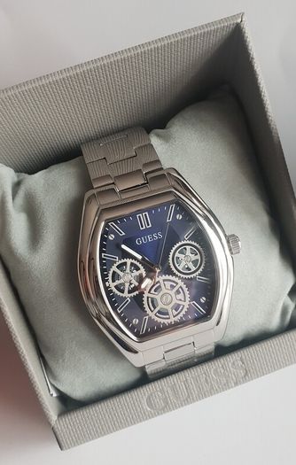 New Mens Guess Watch