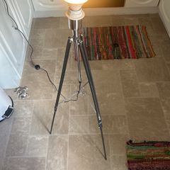 floor lamp