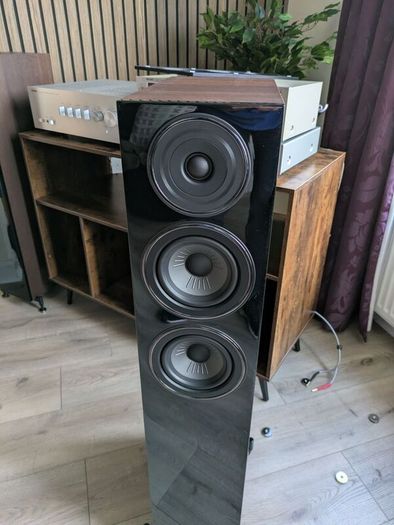 Wharfedale Diamond 12.3 Floorstanding speakers